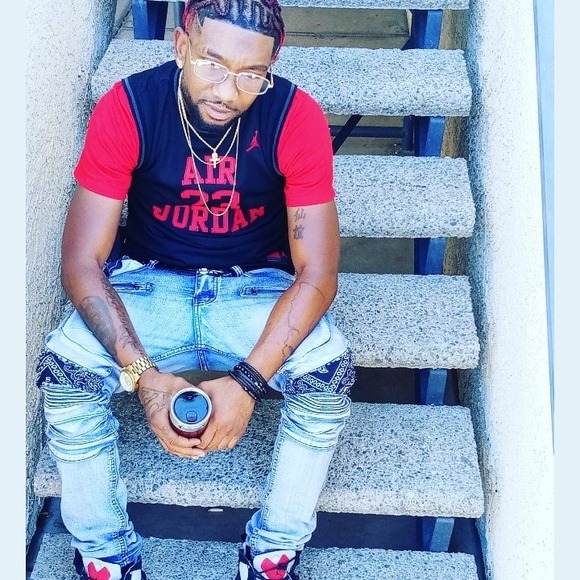 Meet your Posher, Andrew - Picture 1 of 1